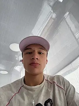 Dominik Souza online show from April 11, 2026, 7:07 pm