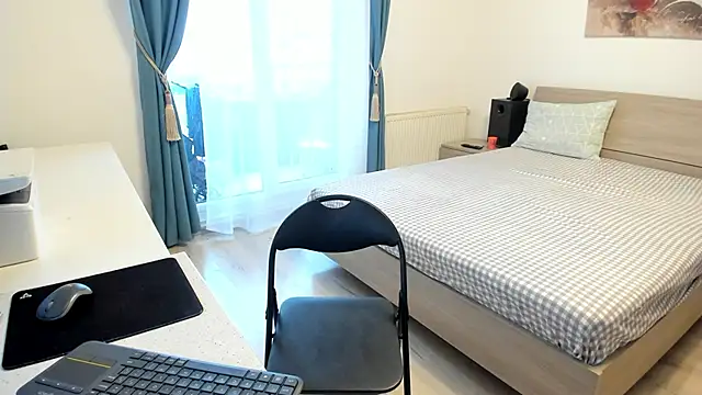 rickysun online show from April 3, 2026, 7:39 am