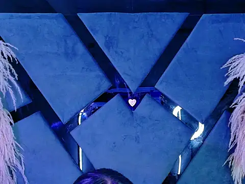 KylieWhitee online show from February 28, 2026, 10:27 am