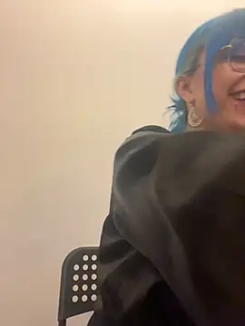 lilith rr online show from March 28, 2026, 4:23 am