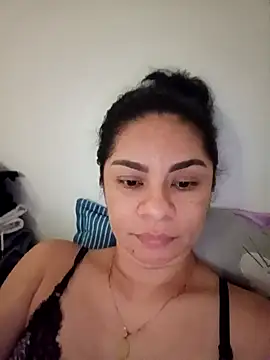 luna pinky online show from February 8, 2026, 6:33 pm