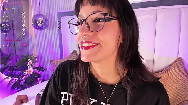 ViolettaColinss online show from February 25, 2026, 11:42 am