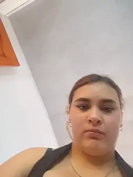katty 42 online show from May 9, 2026, 7:19 pm