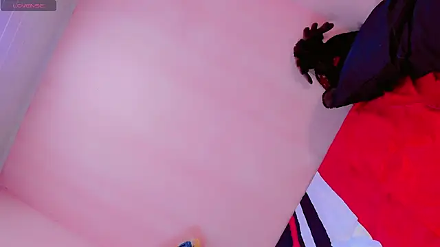 zoe rous2 online show from February 6, 2026, 1:47 pm