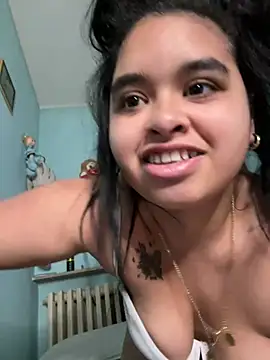 Aloyenita online show from March 26, 2026, 11:27 am