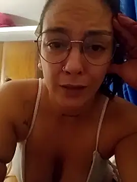 Snapshot of kuramaqueen chatting on February 3, 2026, 4:10 am kuramaqueen online show from February 3, 2026, 4:10 am