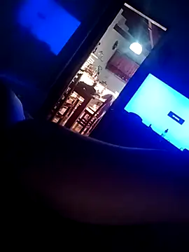 kuramaqueen online show from April 18, 2026, 10:52 am