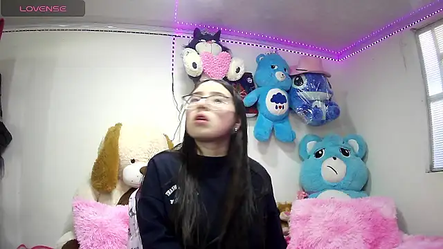 natasha vesperxx online show from February 5, 2026, 12:32 pm