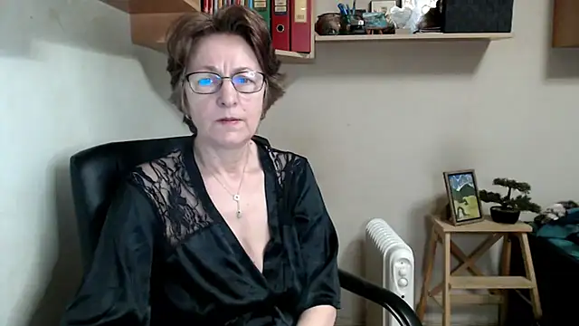 katemodel online show from February 23, 2026, 7:28 am