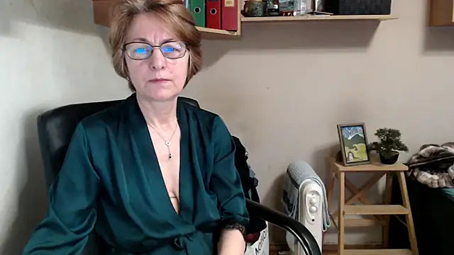 katemodel online show from March 27, 2026, 6:41 am