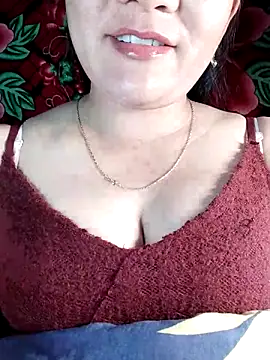 Reina Fcup01 online show from February 3, 2026, 12:54 pm