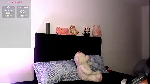 angel naturall online show from February 6, 2026, 5:49 pm