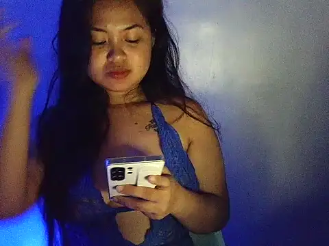 Chillntalkmami online show from February 18, 2026, 3:02 am