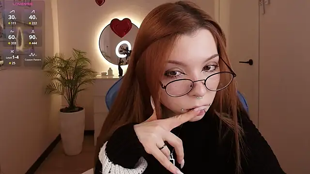 PinkAn8el online show from February 17, 2026, 2:41 am