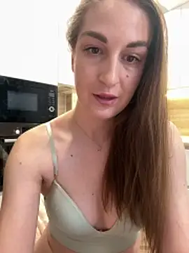 Snapshot of Olga_sold chatting on February 3, 2026, 5:49 am Olga sold online show from February 3, 2026, 5:49 am