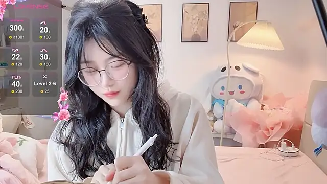 Luminous4173 online show from February 18, 2026, 7:15 am