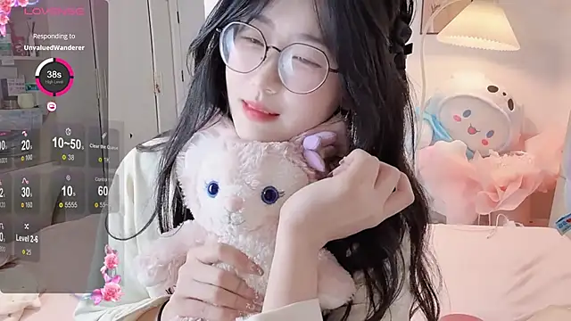 Luminous4173 online show from February 22, 2026, 7:51 am