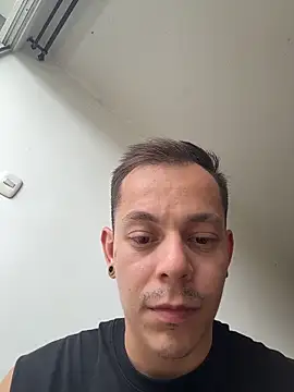 AxelMuller online show from February 7, 2026, 6:44 pm