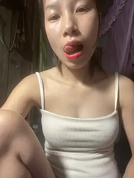 Snapshot of -Xenia_ chatting on March 28, 2026, 3:33 pm -Xenia online show from March 28, 2026, 3:33 pm