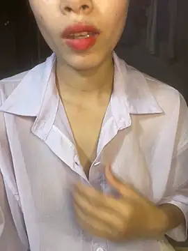 Snapshot of -Xenia_ chatting on April 16, 2026, 5:25 pm -Xenia online show from April 16, 2026, 5:25 pm