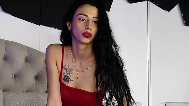 ChloeeDavis online show from February 10, 2026, 8:35 pm