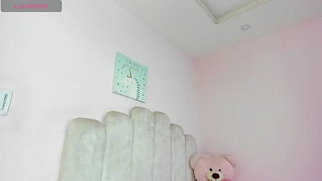 paula cosioo online show from April 18, 2026, 2:32 pm