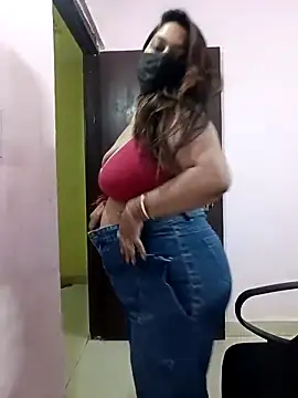 Aliya Hott online show from April 7, 2026, 5:30 am