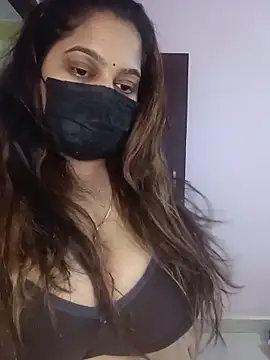 Aliya Hott online show from May 23, 2026, 4:18 am