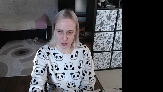 Snapshot of Your_guilty_pleasure1 chatting on February 18, 2026, 9:16 am Your guilty pleasure1 online show from February 18, 2026, 9:16 am