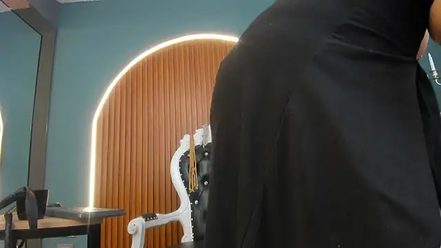 Snapshot of barbara_leython chatting on February 14, 2026, 1:30 pm barbara leython online show from February 14, 2026, 1:30 pm