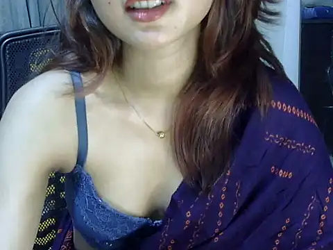 Snapshot of Maaya_khan chatting on April 18, 2026, 1:04 pm Maaya khan online show from April 18, 2026, 1:04 pm