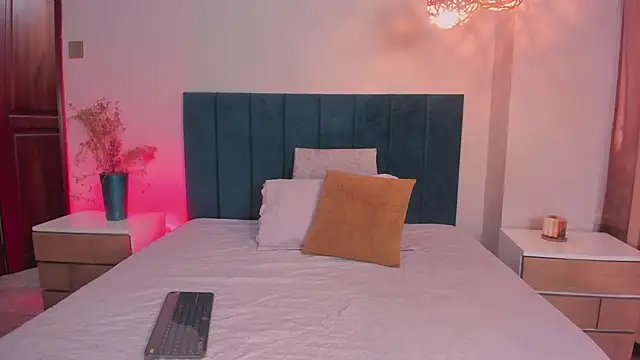 AnnaBroooks online show from March 14, 2026, 10:04 pm