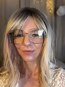 Olivia-Brooks online show from February 22, 2026, 9:13 pm