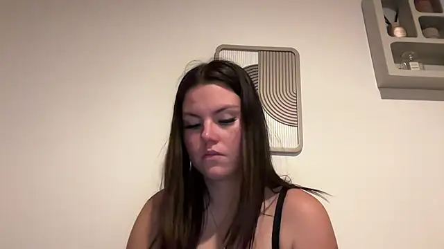 Snapshot of kiaraaaa75 chatting on February 2, 2026, 5:11 pm kiaraaaa75 online show from February 2, 2026, 5:11 pm