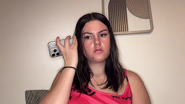 Snapshot of kiaraaaa75 chatting on February 16, 2026, 8:05 pm kiaraaaa75 online show from February 16, 2026, 8:05 pm