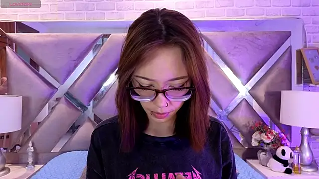 HarperrWest online show from February 2, 2026, 8:51 pm