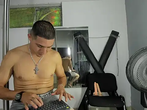 Bonniie 23 online show from February 4, 2026, 3:34 am