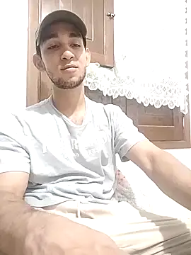 Snapshot of UmamiPorcus chatting on February 27, 2026, 7:36 pm UmamiPorcus online show from February 27, 2026, 7:36 pm