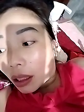 Ella-aa online show from March 11, 2026, 2:56 pm