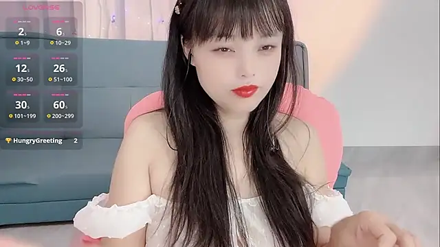 xianxian-baby online show from April 11, 2026, 7:18 pm