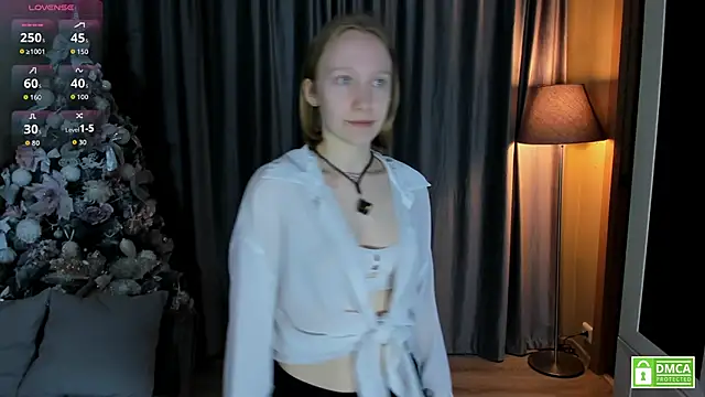 Snapshot of Cutie_Ellis chatting on May 9, 2026, 4:45 pm Cutie Ellis online show from May 9, 2026, 4:45 pm