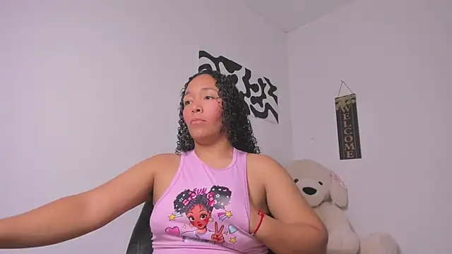 Nia13 online show from April 13, 2026, 5:57 am