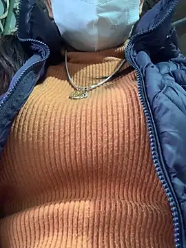 Snapshot of YANINA120 chatting on February 10, 2026, 9:57 am YANINA120 online show from February 10, 2026, 9:57 am