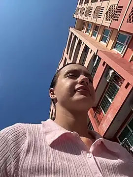 MiaTee online show from March 29, 2026, 2:22 am