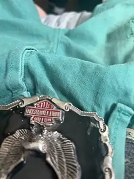 Snapshot of mileslongdeep chatting on March 21, 2026, 7:06 pm mileslongdeep online show from March 21, 2026, 7:06 pm