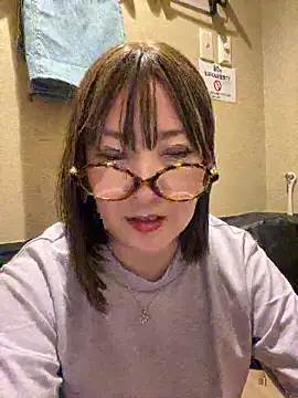 Mitsuco surflady online show from April 30, 2026, 6:36 pm