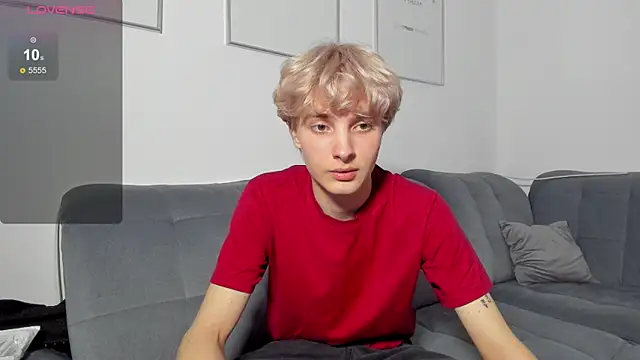bunnyblush67 online show from May 12, 2026, 1:19 pm