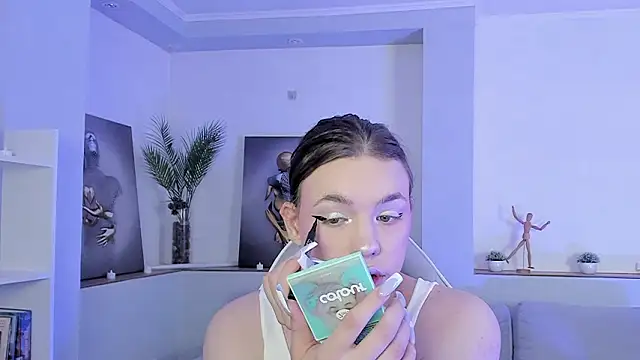 Snapshot of Madison_dolly chatting on February 13, 2026, 2:07 am Madison dolly online show from February 13, 2026, 2:07 am