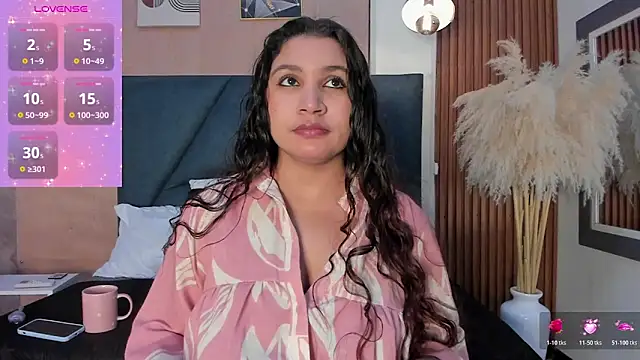 Snapshot of Victoria_Rosee chatting on April 1, 2026, 12:50 pm Victoria Rosee online show from April 1, 2026, 12:50 pm