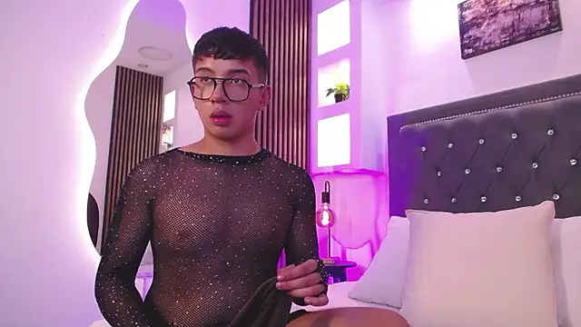 Snapshot of Fancy_Vixen chatting on February 20, 2026, 6:26 am Fancy Vixen online show from February 20, 2026, 6:26 am